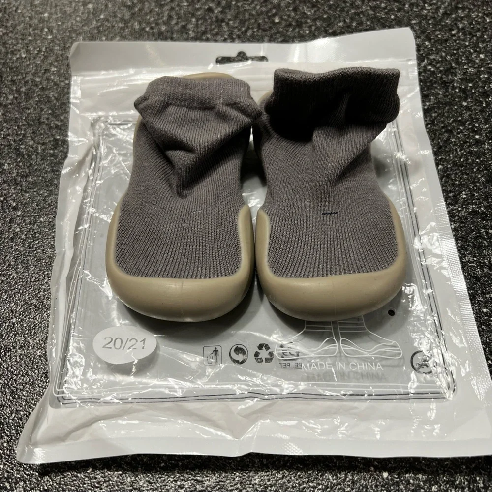 ❤️3/$15 Gray Toddler Shoe Socks